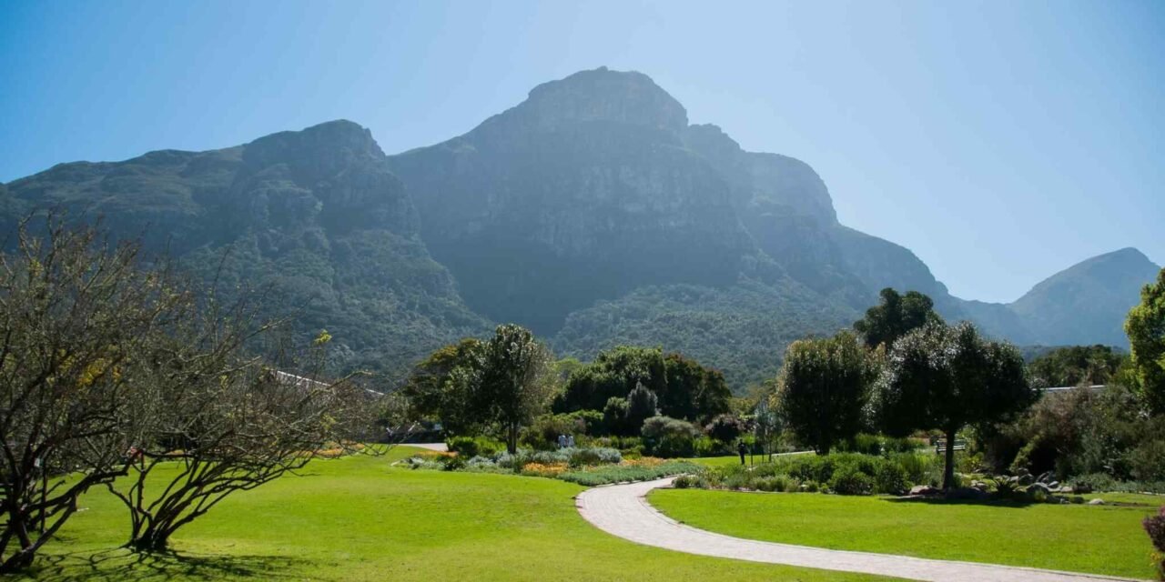 https://sunsetdouz.com/wp-content/uploads/2018/09/tour-capetown-03-1280x640.jpg